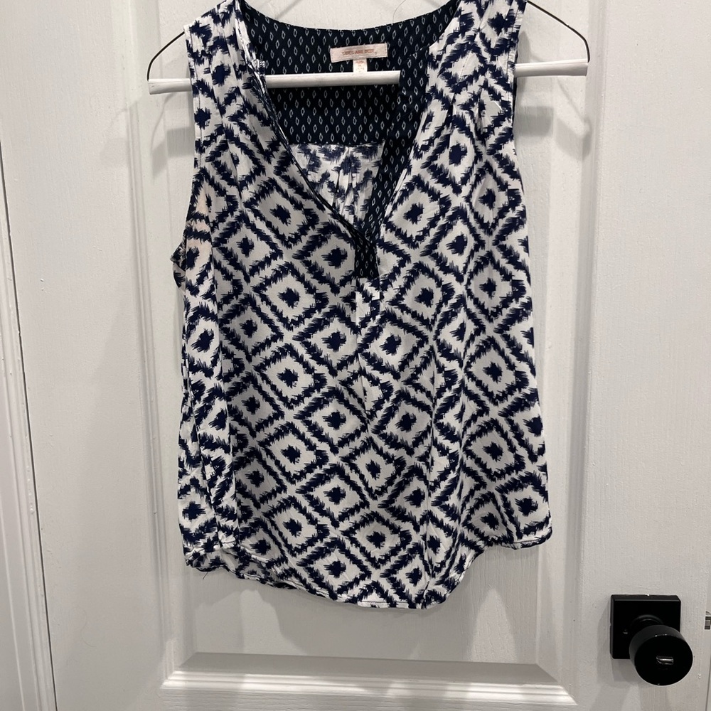 Skies Are Blue Geometric Navy and White Blouse